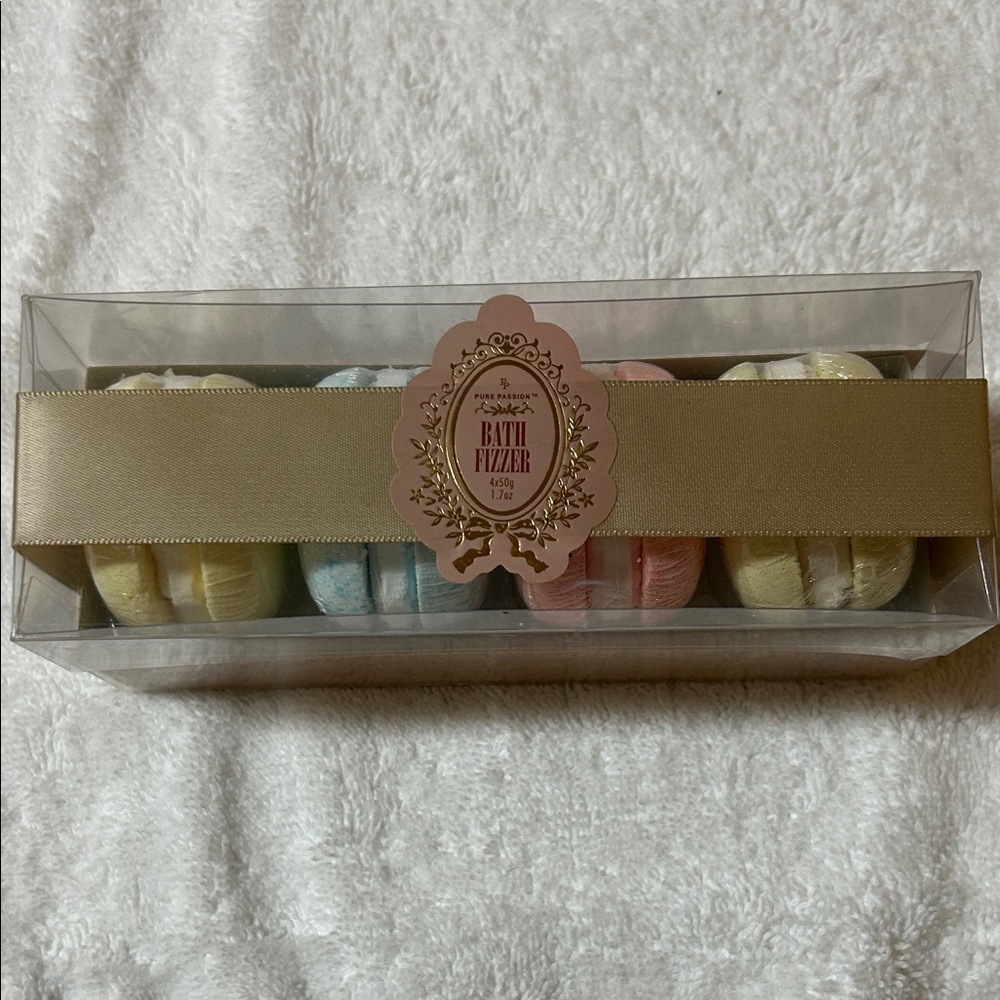 Cute macaroon shaped bath fizzers.